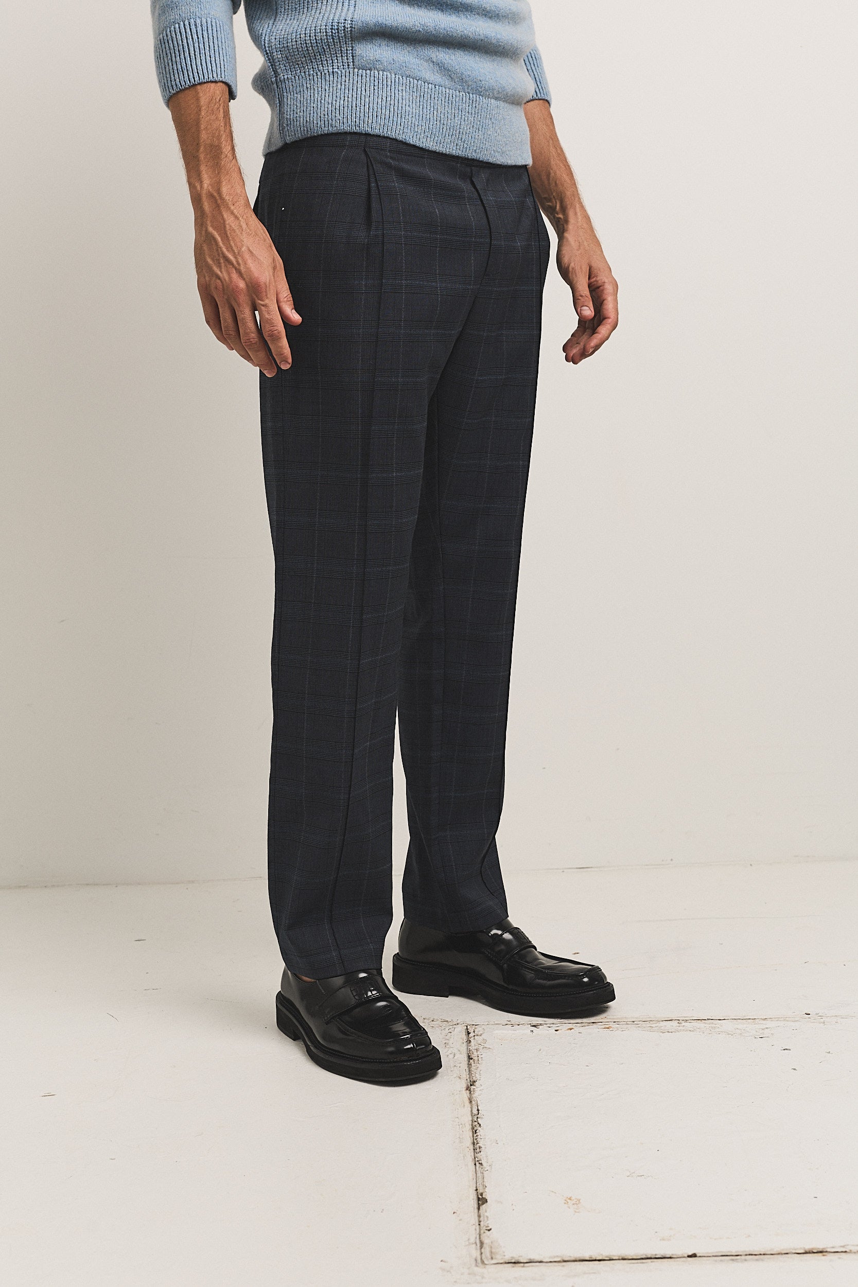 BRAD PANTS