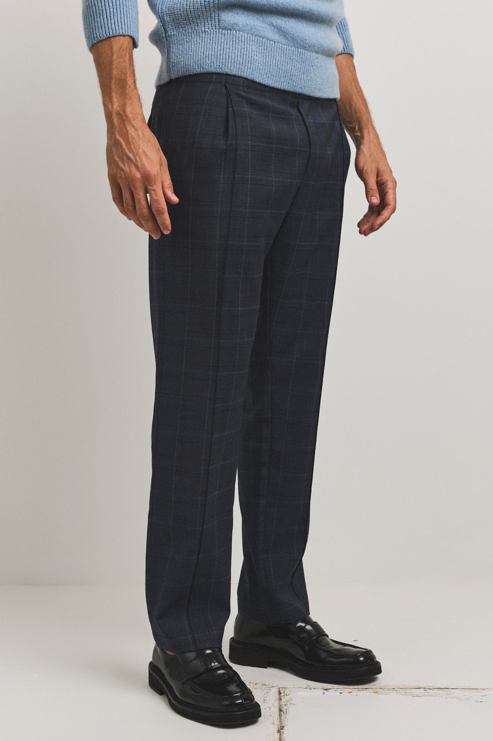 BRAD PANTS