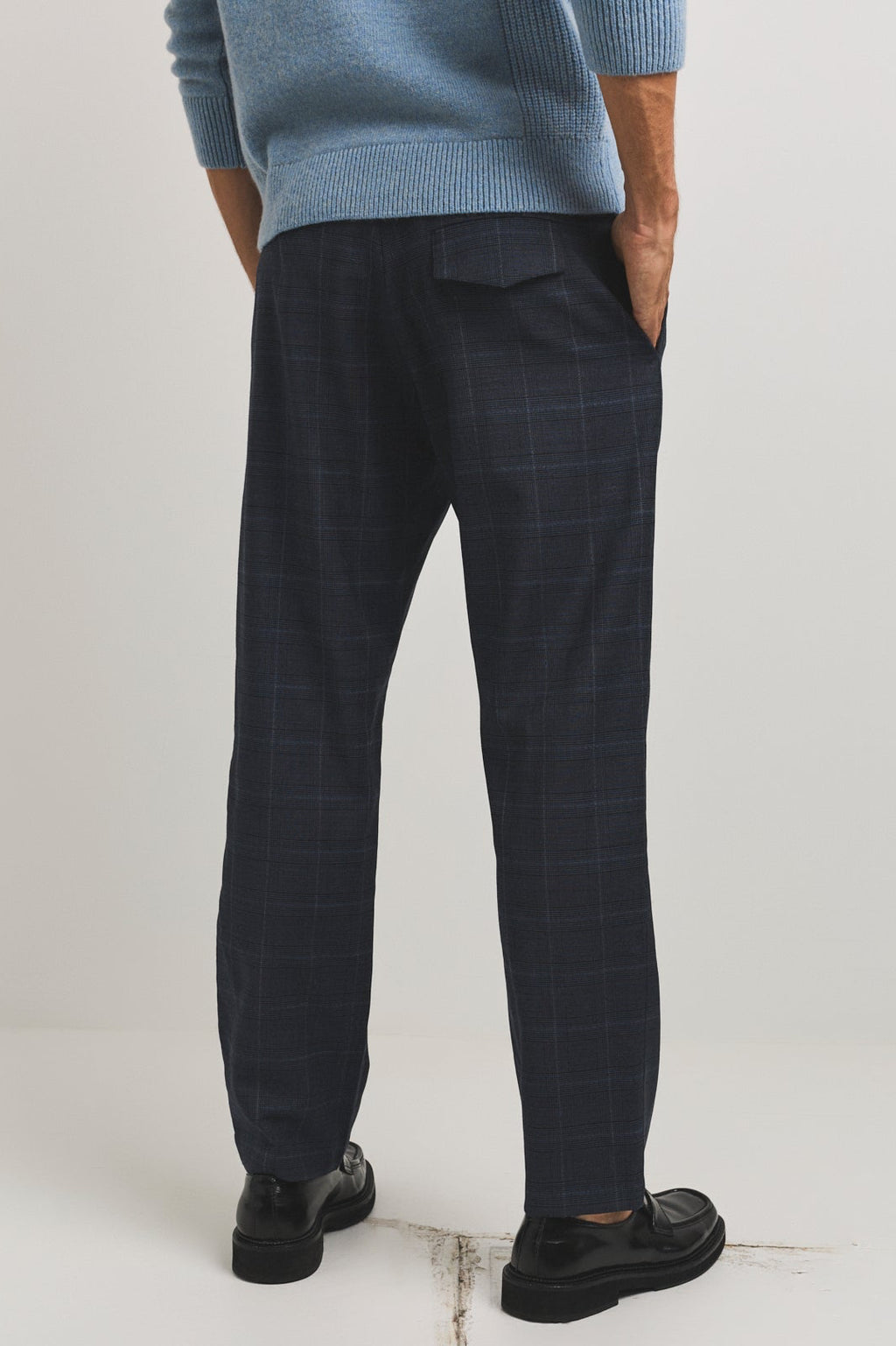 BRAD PANTS