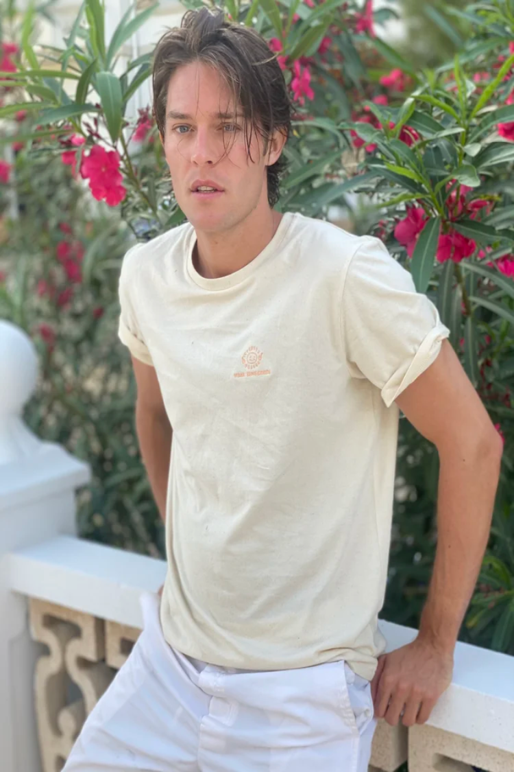 WEAR SUNSCREEN